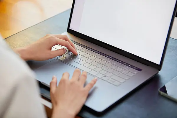 深渊酒店攻略秘籍在哪